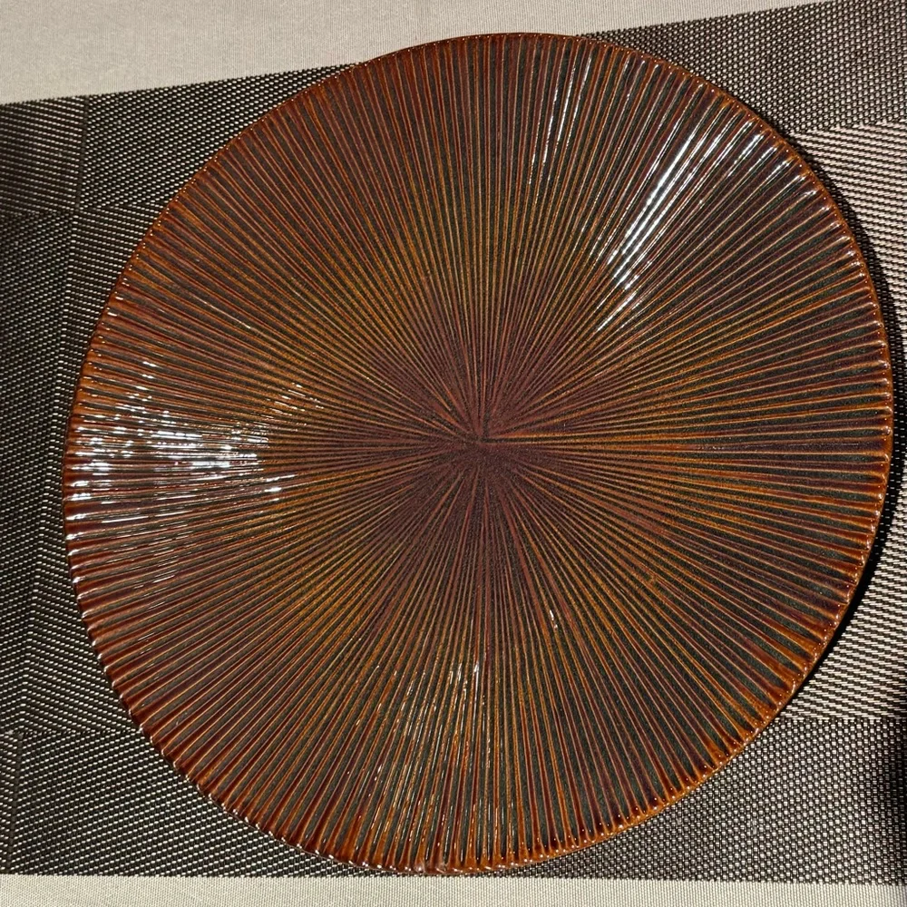 Colin Cowie JCPENNY Collection Lotus Leaf brown ceramic salad plate 11” diameter